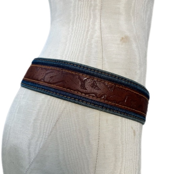 Y2K Levi’s Orange Tab Denim & Embossed Leather Belt | Distressed 2000s 28.5-33” main image 7